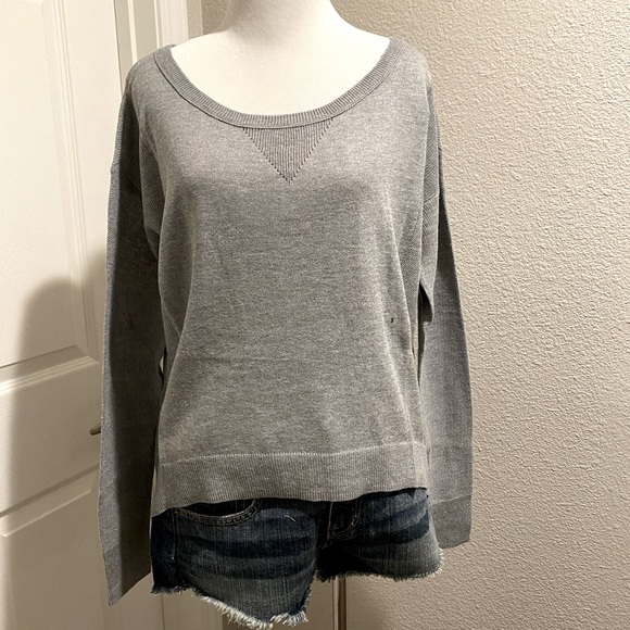 American Eagle Grey sweater - Picture 1 of 5